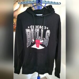 Chicago Bulls Black Hoodie Size M